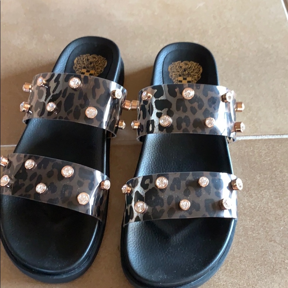 Vince Camuto slides size 8